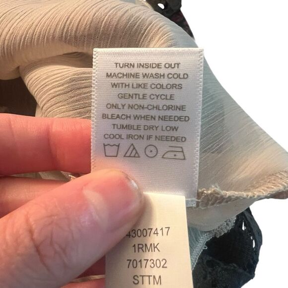 3 for $30! One world patterned embellished tank top - Picture 4 of 8